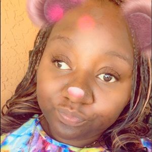 Meet your Posher, Cierra